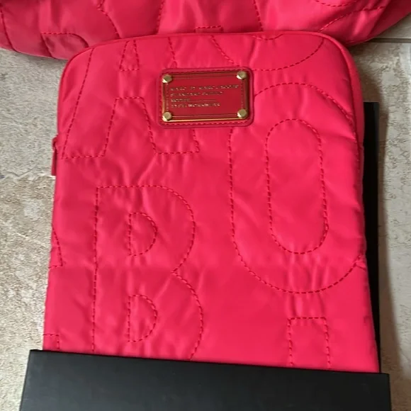 NWT MARC by MARC JACOBS  nylon tote and tablet bundle. SALE 💲💲💲 - Picture 11 of 11